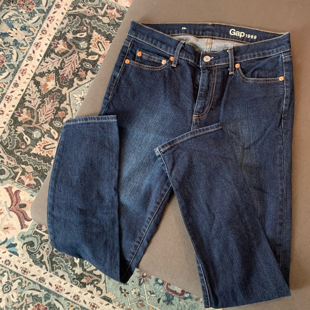 PERFECT 💙 Straight Leg Gap Jeans